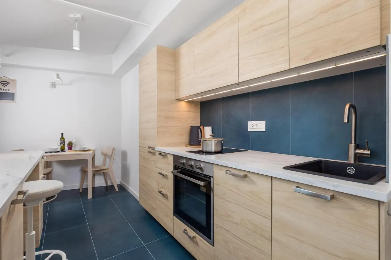 Apartment Artemis Rijeka 0*,  Croatia
