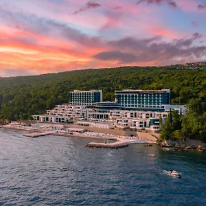 Hilton Costabella And מלון